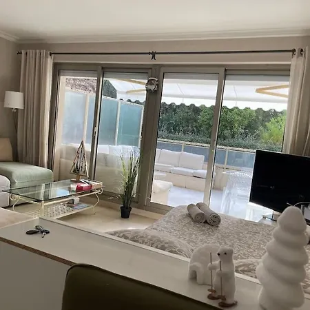 Apartment Superbe Terrasse Privative Avec Magnifique Piscine